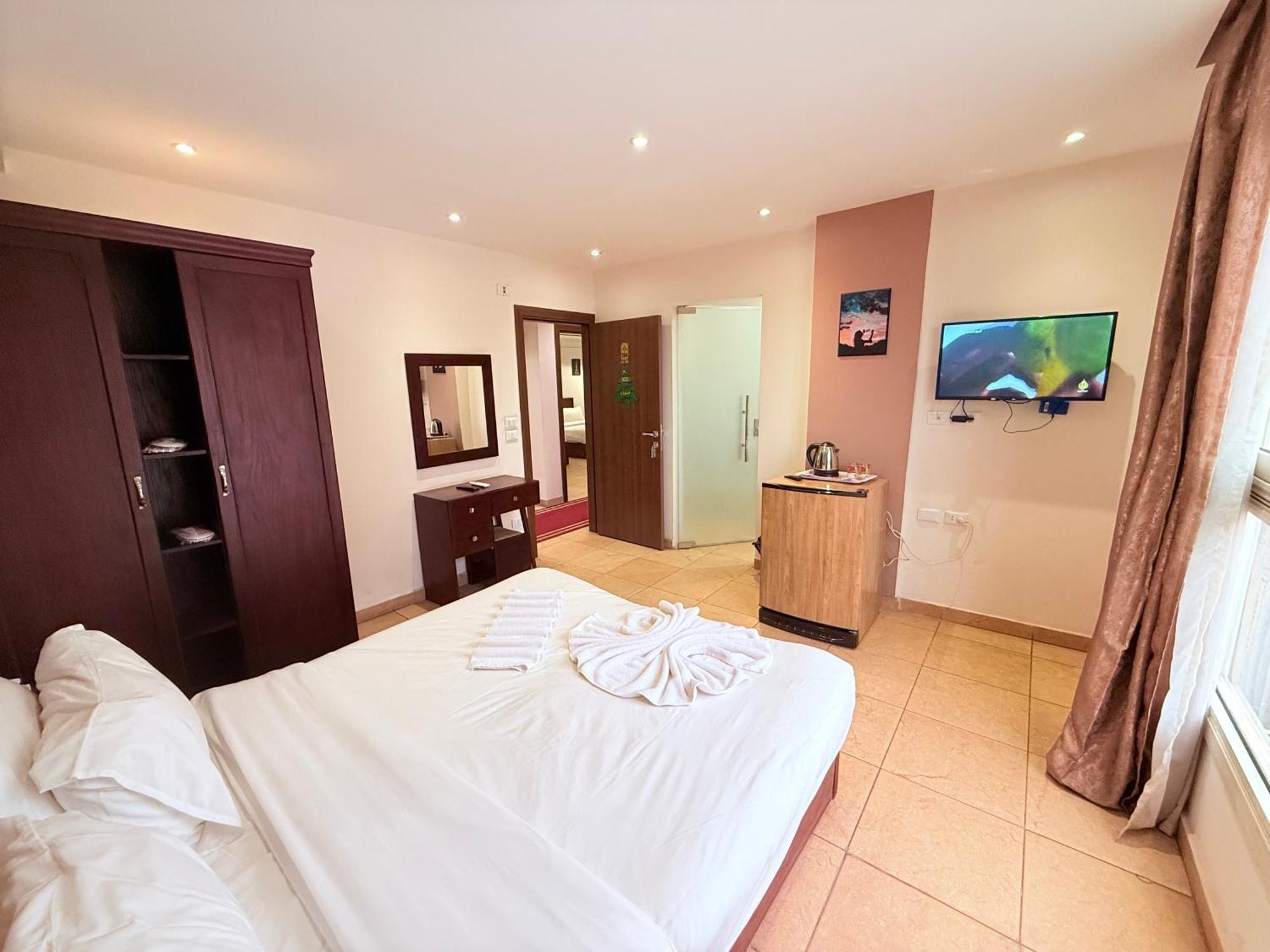 King Khafren View Inn Kafret el-Gabal Extérieur photo